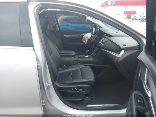 2018 CADILLAC XT5 1GYKNERS0JZ238093 Photo 4