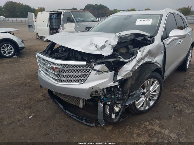 2018 CADILLAC XT5 1GYKNERS0JZ238093 Photo 5