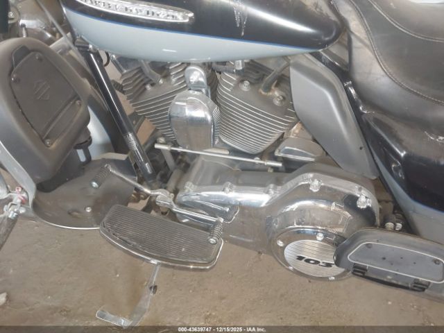 2012 HARLEY-DAVIDSON FLHTK 1HD1KEM15CB645460 Photo 8