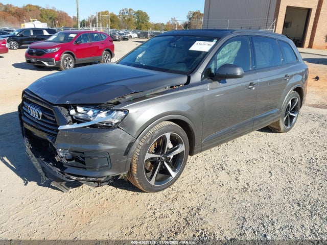 2019 AUDI Q7 WA1LAAF7XKD048597 Photo 1