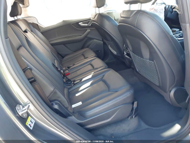 2019 AUDI Q7 WA1LAAF7XKD048597 Photo 7