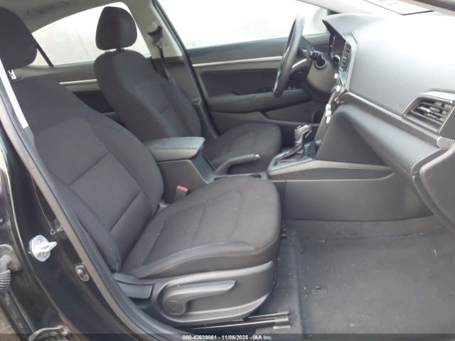 2020 HYUNDAI ELANTRA 5NPD84LF3LH604358 Photo 4