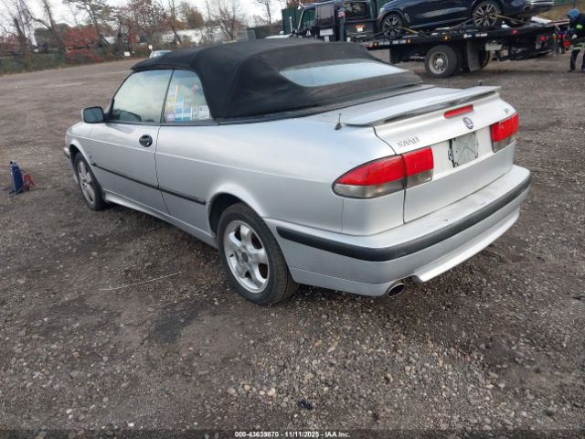 2001 SAAB 9-3 YS3DF75K017001685 Photo 2