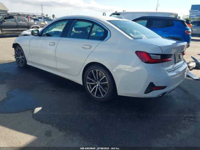 2021 BMW 330I 3MW5R1J03M8B50743 Photo 2