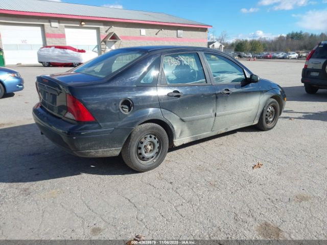 2003 FORD FOCUS 1FAFP33P53W180521 Photo 3
