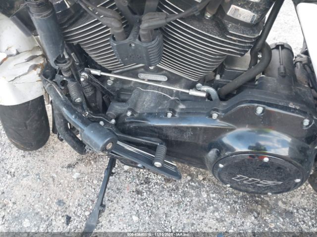 2024 HARLEY-DAVIDSON FLTRX 1HD1KH715RB652902 Photo 8