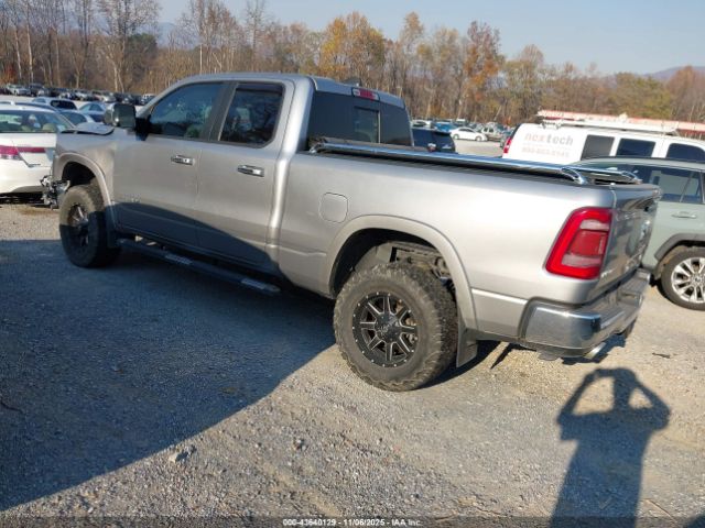 2019 RAM 1500 1C6SRFDT5KN768852 Photo 2