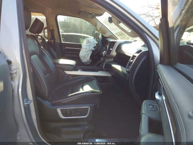 2019 RAM 1500 1C6SRFDT5KN768852 Photo 4