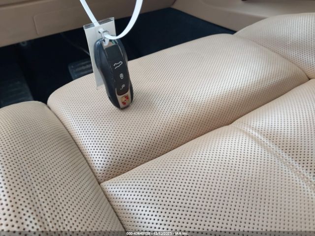 2018 PORSCHE CAYENNE WP1AA2A22JKA03807 Photo 10