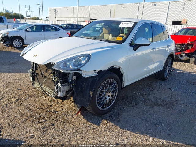 2013 PORSCHE CAYENNE WP1AA2A23DLA03457 Photo 1