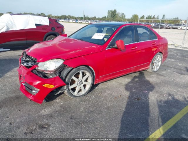 2013 MERCEDES-BENZ C 250 WDDGF4HBXDR301022 Photo 1