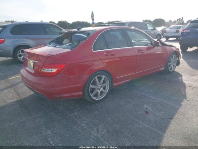 2013 MERCEDES-BENZ C 250 WDDGF4HBXDR301022 Photo 3