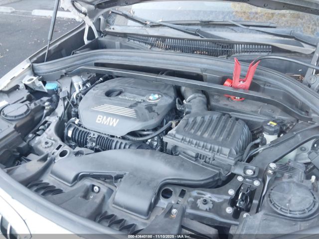 2017 BMW X1 WBXHT3C34H5F81864 Photo 9