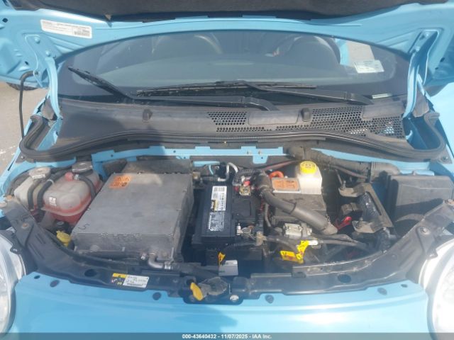 2015 FIAT 500E 3C3CFFGE6FT756576 Photo 9