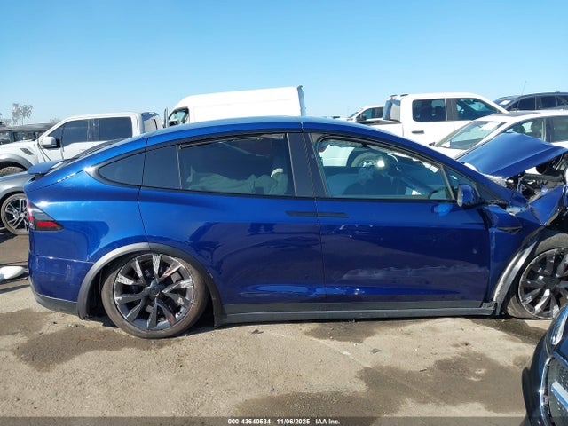 7SAXCBE66NF349867 Tesla Model X Plaid Tri Motor All-wheel Drive