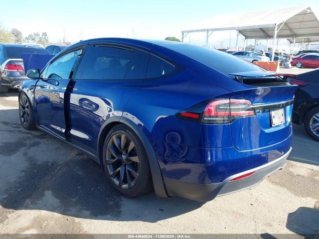 2022 TESLA MODEL X 7SAXCBE66NF349867 Photo 2