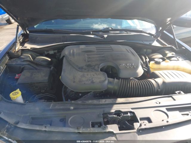 2015 CHRYSLER 300 2C3CCAAG7FH930654 Photo 9