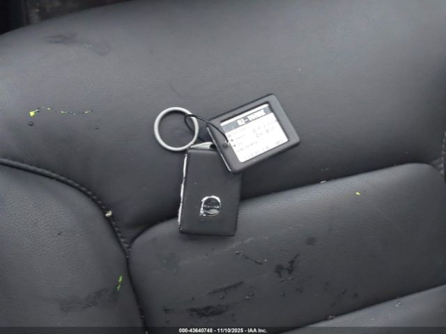 2025 VOLVO XC60 YV4M12RJ0S1216625 Photo 10