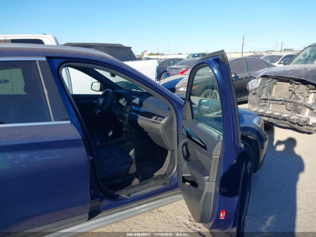 2021 BMW X1 WBXJG7C00M5U35987 Photo 4