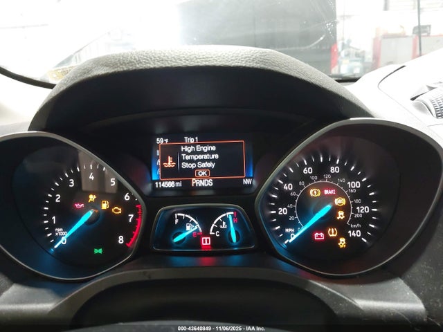 43640849 :رقم المزاد ، 1FMCU0GD4JUB09545 vin ، 2018 Ford Escape Se مزاد بيع