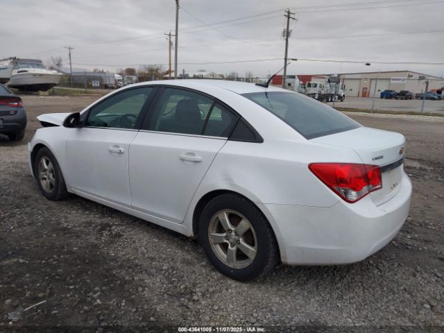 2014 CHEVROLET CRUZE 1G1PC5SB3E7316002 Photo 2