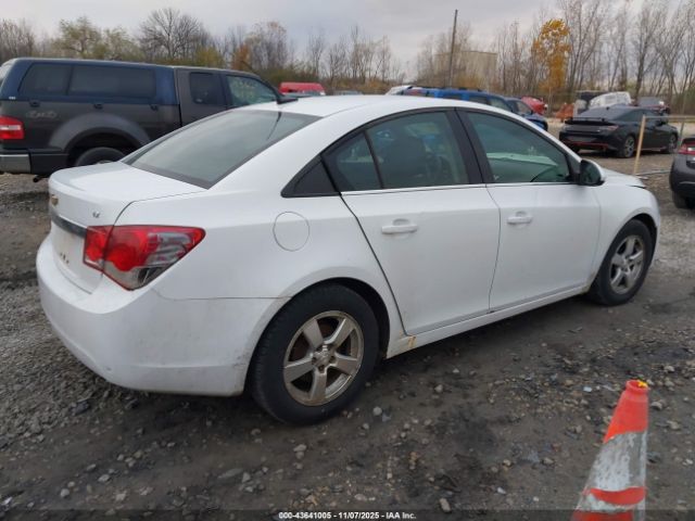 2014 CHEVROLET CRUZE 1G1PC5SB3E7316002 Photo 3