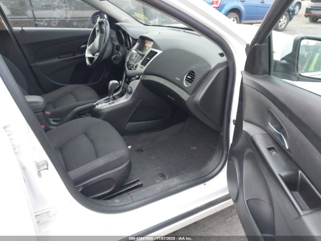 2014 CHEVROLET CRUZE 1G1PC5SB3E7316002 Photo 4