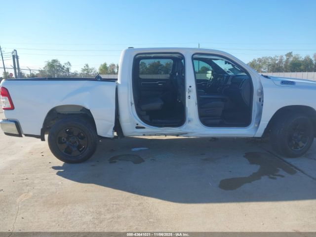 2022 RAM 1500 1C6RREFT8NN147860 Photo 5