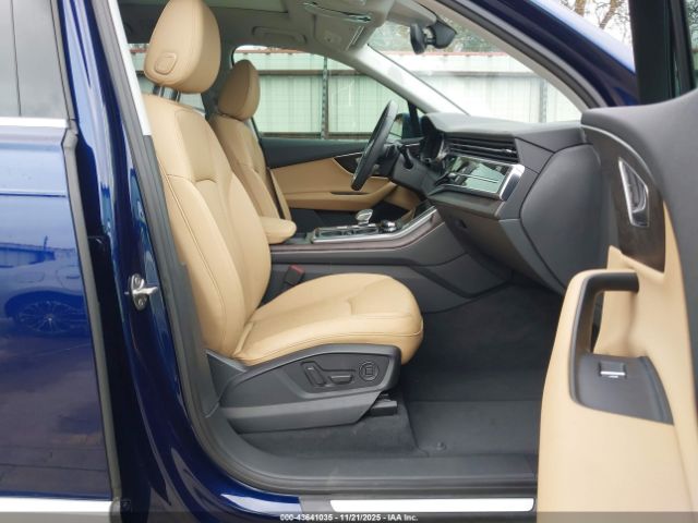2020 AUDI Q7 WA1LXAF76LD001454 Photo 4