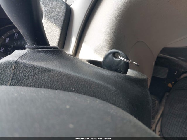 Продажа на аукционе авто 2018 Hyundai Elantra Sel, vin: 5NPD84LF5JH312921, номер лота: 43641085