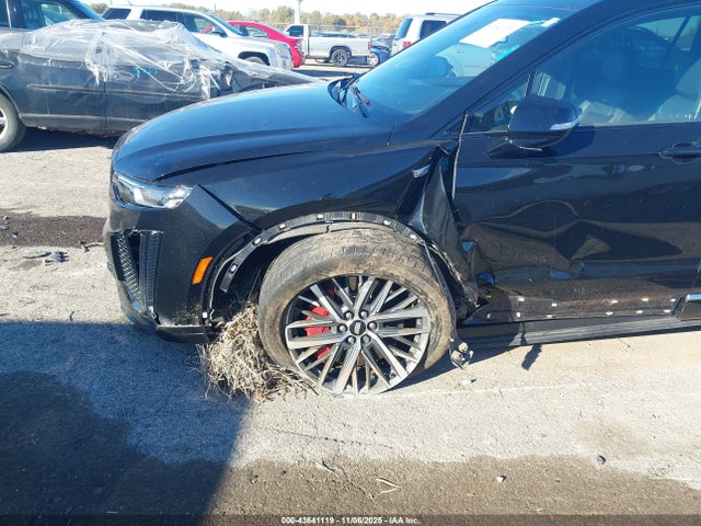 2023 CADILLAC XT6 1GYKPGRS8PZ133395 Photo 5
