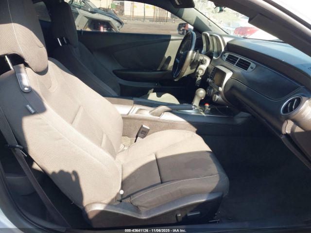 2015 CHEVROLET CAMARO 2G1FD1E39F9216900 Photo 4