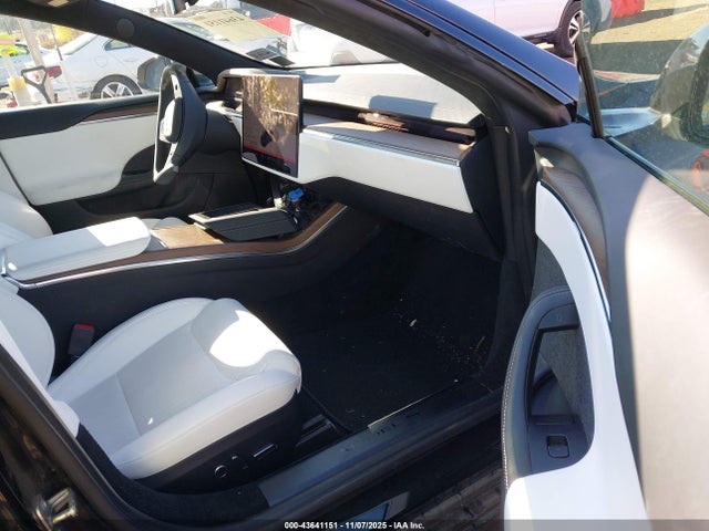 2023 TESLA MODEL S 5YJSA1E56PF499222 Photo 4