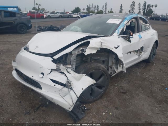 2019 TESLA MODEL 3 5YJ3E1EA0KF416785 Photo 1