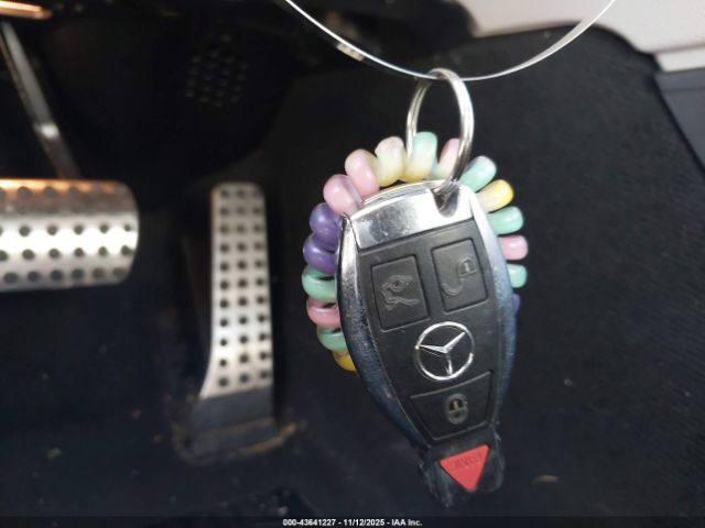 2012 MERCEDES-BENZ C 300 WDDGF8BB4CR239180 Photo 10