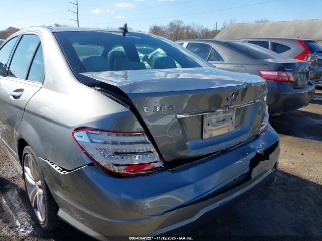 2012 MERCEDES-BENZ C 300 WDDGF8BB4CR239180 Photo 5
