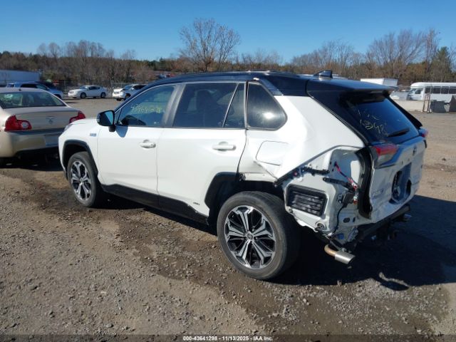 2022 TOYOTA RAV4 PRIME JTMEB3FV0ND086320 Photo 2