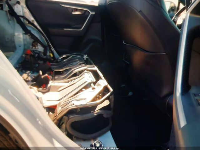 2022 TOYOTA RAV4 PRIME JTMEB3FV0ND086320 Photo 7