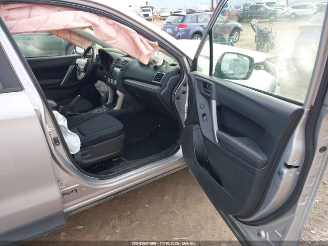 2018 SUBARU FORESTER JF2SJAAC4JH605177 Photo 4