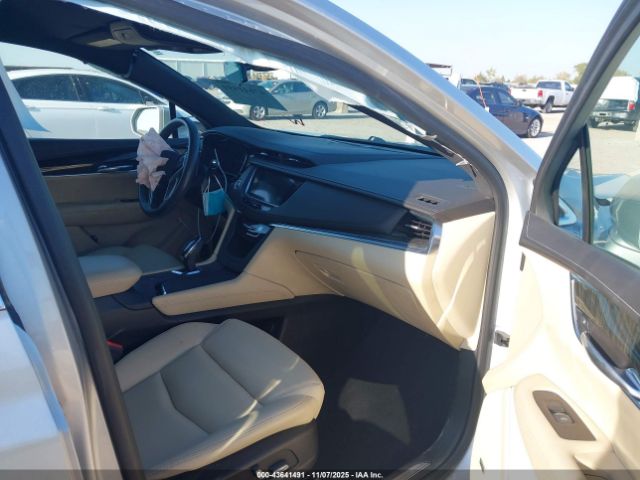 2018 CADILLAC XT5 1GYKNARS2JZ107403 Photo 4