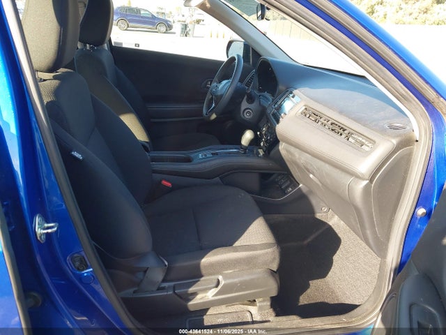3CZRU5H35JM705098 Honda HR-V LX