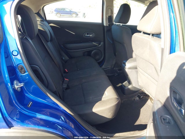 3CZRU5H35JM705098 Honda HR-V LX