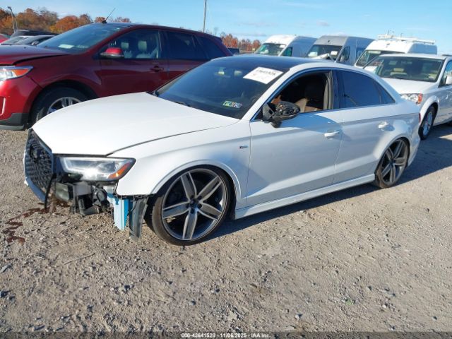 2018 AUDI A3 WAUGUGFF6J1047811 Photo 1