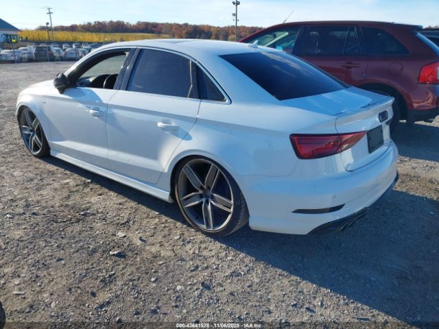 2018 AUDI A3 WAUGUGFF6J1047811 Photo 2