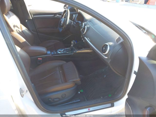 2018 AUDI A3 WAUGUGFF6J1047811 Photo 4