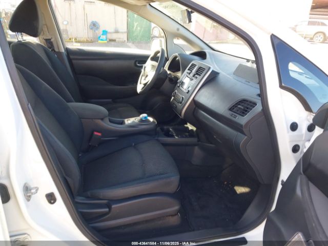 2017 NISSAN LEAF 1N4BZ0CP4HC311034 Photo 4