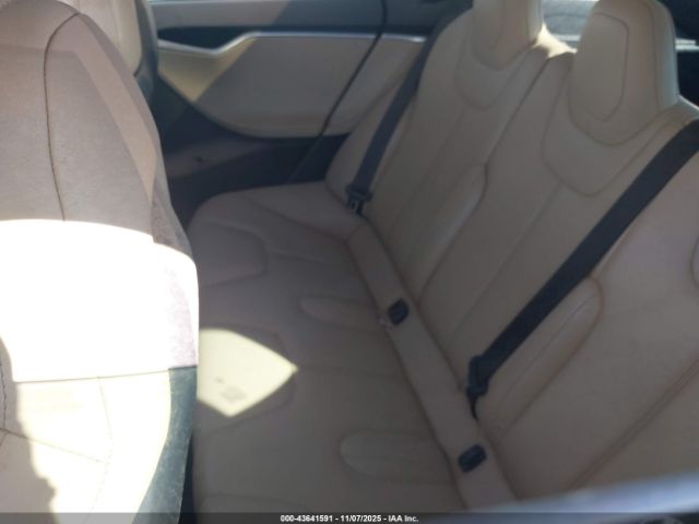 2016 TESLA MODEL S 5YJSA1E13GF126023 Photo 7