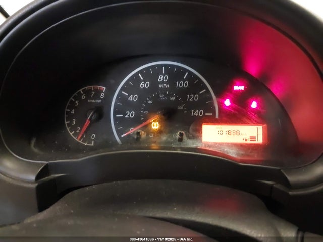 3N1CN7AP8HL816653 Nissan Versa 1.6 S