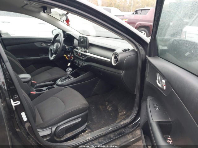 Aukcja sprzedaży 2021 Kia Forte Lxs, vin: 3KPF24AD4ME267314, numer aukcji: 43641704