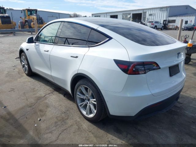 2021 TESLA MODEL Y 5YJYGDEE8MF264472 Photo 2